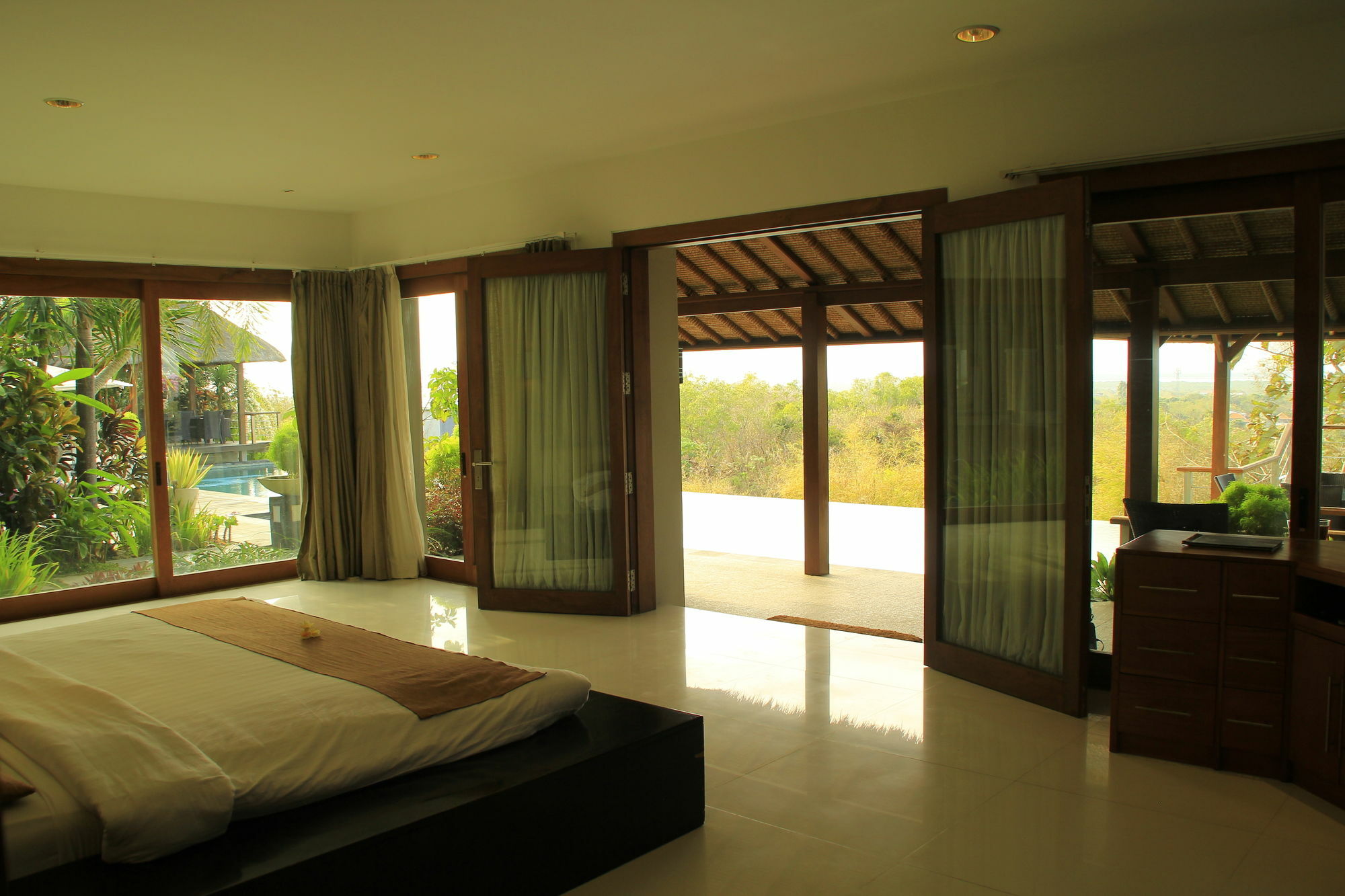 Villa Hening Jimbaran Экстерьер фото